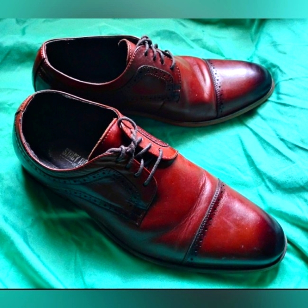 STACY ADAMS - DICKINSON CAP TOE OXFORD. SZ 11 , IN COGNAC BROWN